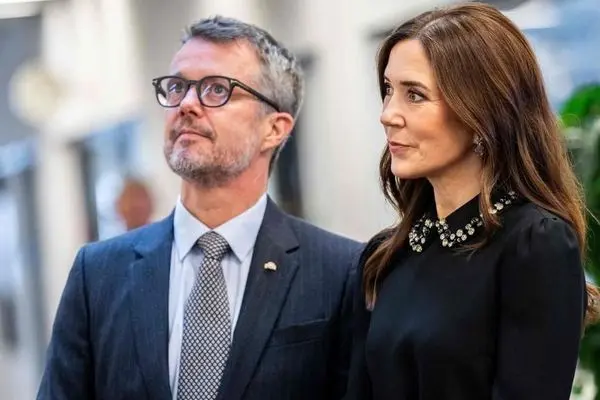 درخشش بی نظیر ملکه دانمارک با این پیراهن توری (عکس)