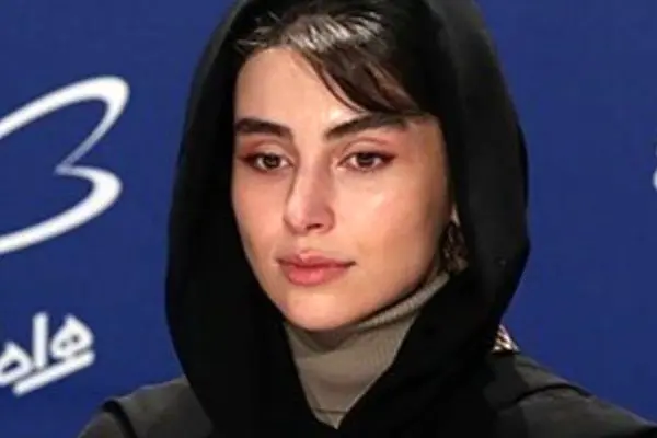 گاف بامزه رئیس بانک و لاله مرزبان: "آبان بگو ثابت نمرده!"