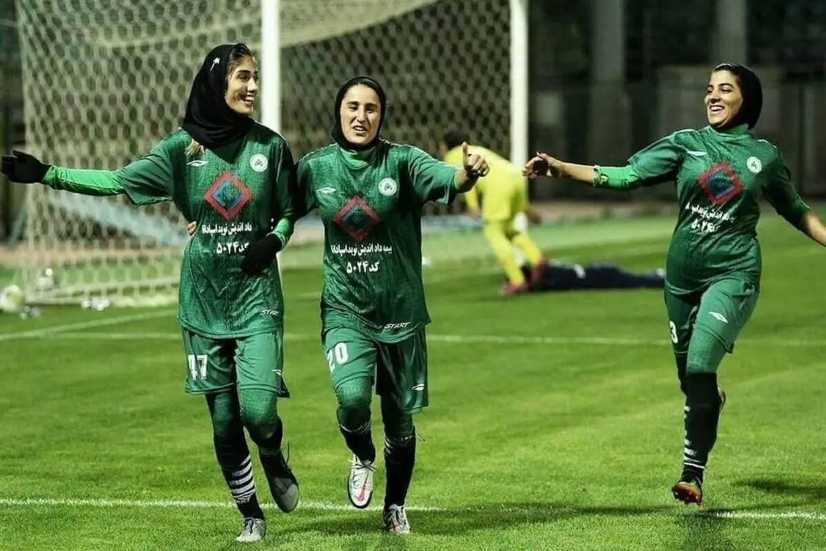 باورتان نمی شود فوتبالیست های زن چه پول هایی می گیرند! / مبلغ قراردادها چند برابر شد؟ 