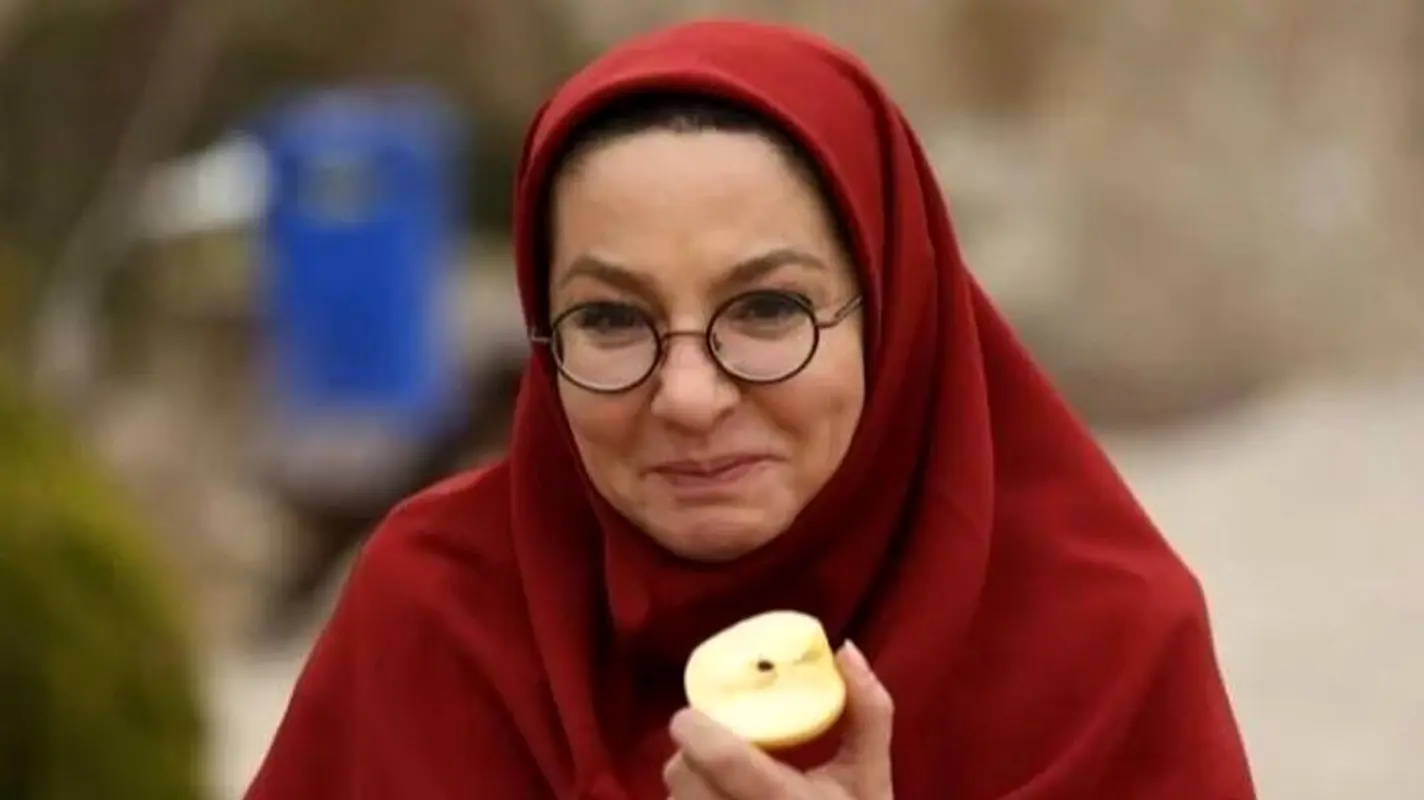 خشونت خانگی علیه ستاره سینما؛ مادر ۳ فرزند سکوتش را شکست+ عکس هایی از پیر شدن والدینش