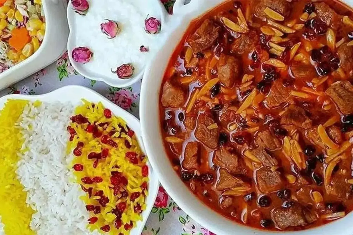 طرز تهیه خورشت خلال کرمانشاهی؛ دستور اصیل و مجلسی به سبک سنتی
