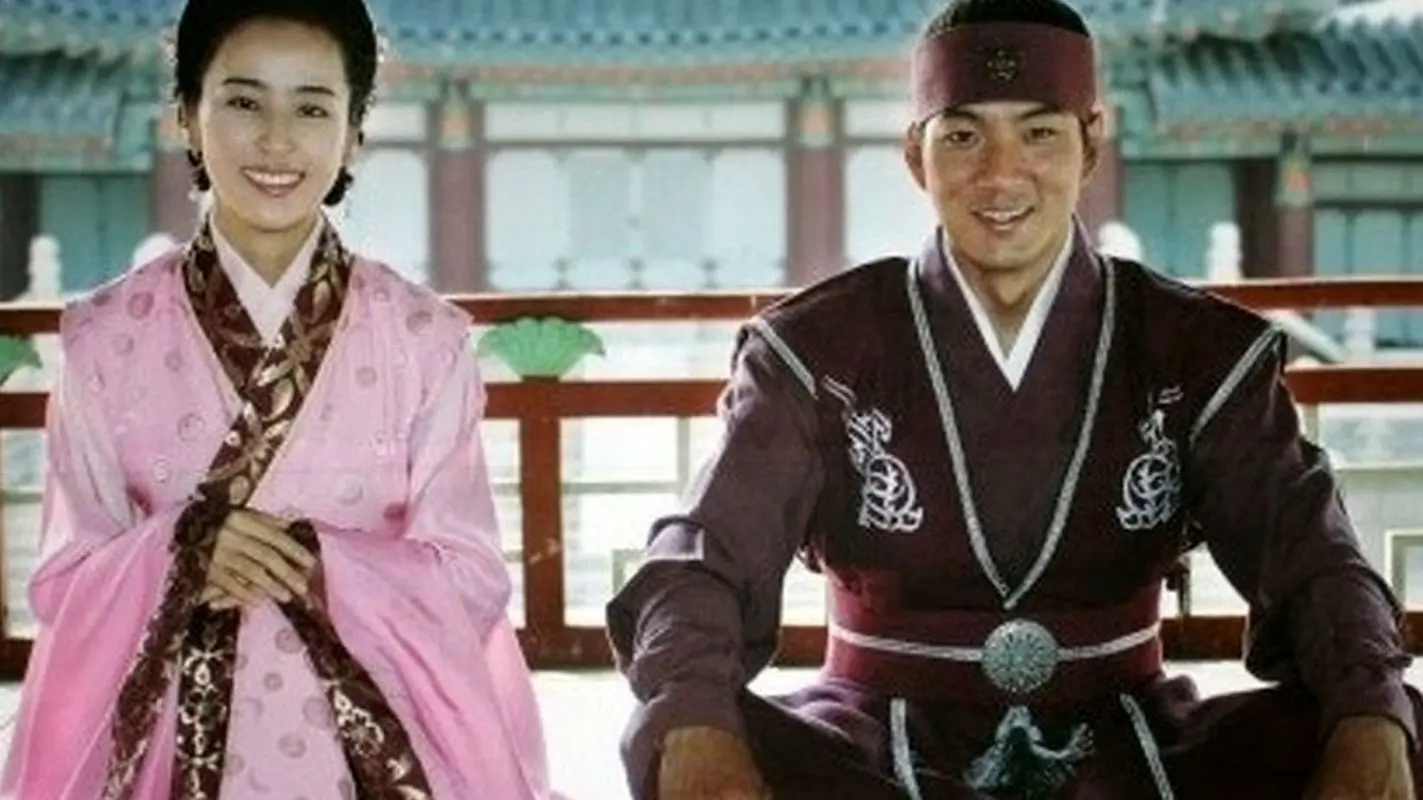 چهرۀ غیرقابل شناسایی «جومونگ» در نقش پیرمرد 70 ساله؛ تغییر بزرگ در آخرین سریالش +عکس