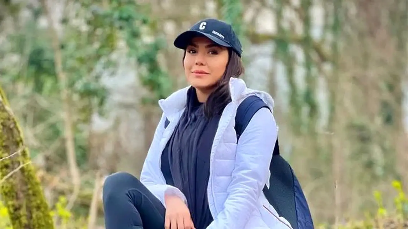 کوه‌های آلپ میزبان سیندرلای آوای باران؛ آزاده زارعی در لوکیشن هایدی!