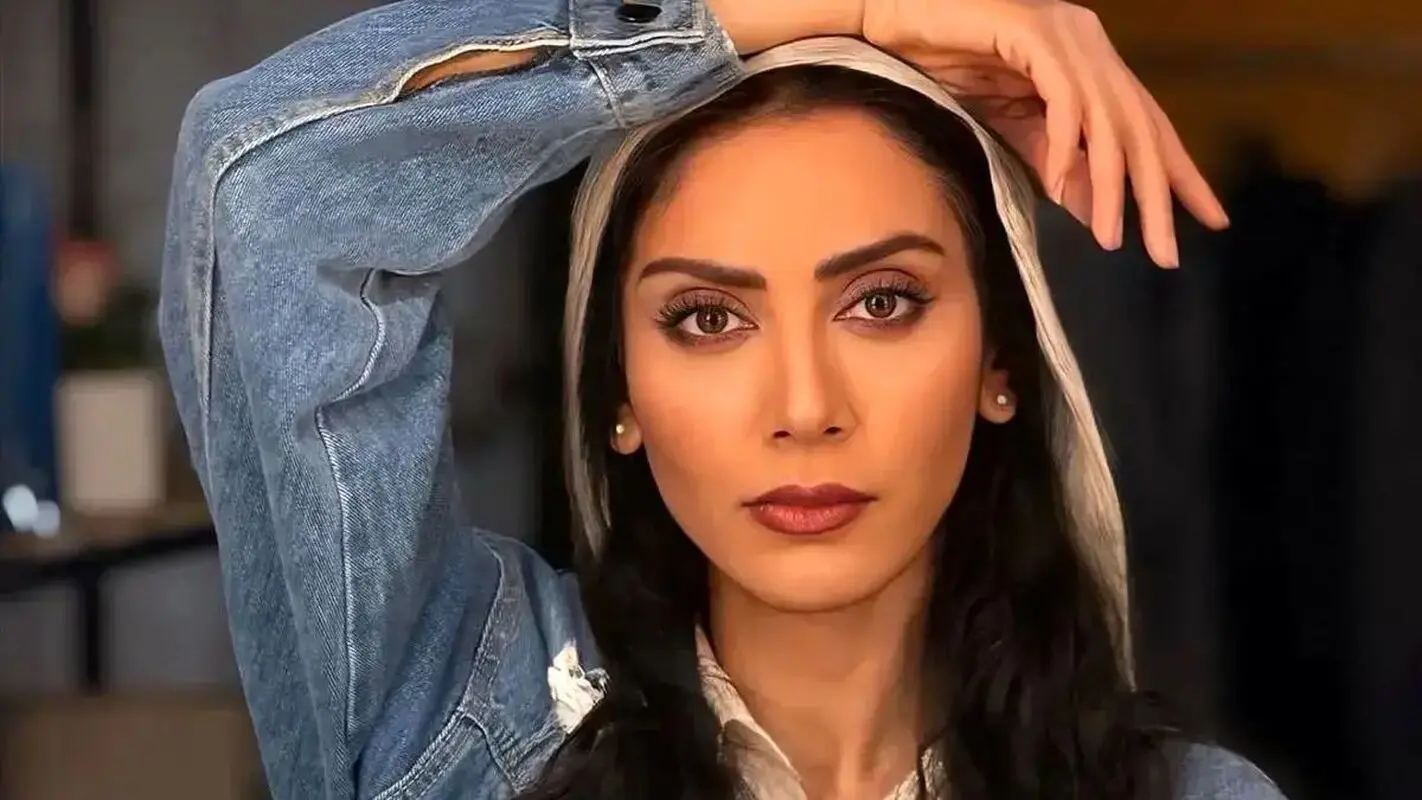 اکران آقای زالو؛ نگاهی عمیق به نقش‌آفرینی مونا فرجاد