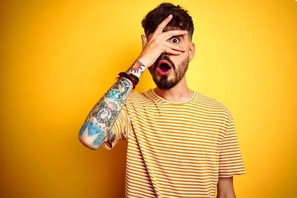 مردان امروزی دیگر نیازی به پیروی از این ۱۰ باور مردانگی ندارند 