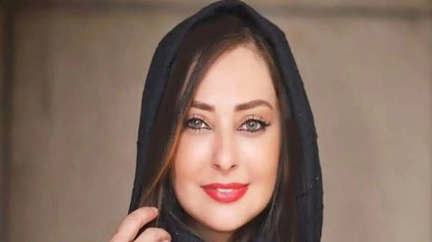 عکس هایی از مراسم عروسی برادر نفیسه روشن / میکاپ و لباس جنجالی خانم بازیگر در تالار !