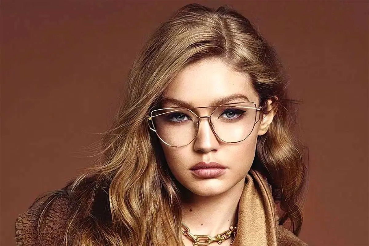 فریم عینک طبی زنانه جدید؛ انتخابی هوشمند برای استایلی امروزی و شیک
