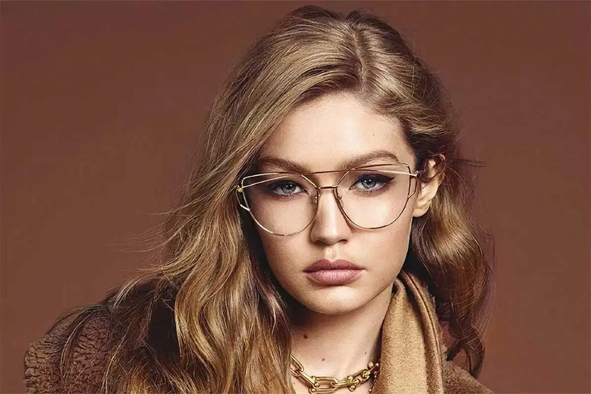 فریم عینک طبی زنانه جدید؛ انتخابی هوشمند برای استایلی امروزی و شیک
