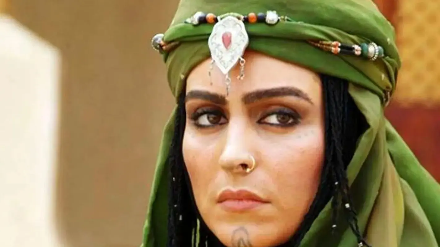 ماهچهره خلیلی و مادربزرگش پروین سلیمانی؛ پرش به دل دهه ۸۰