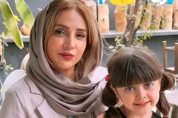 تولد شبنم قلی خانی با تم کودکانه / فکر می کند هنوز بچه است+ عکس کیک