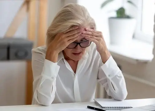 حالاتی که نشان از یائسگی می‌دهند