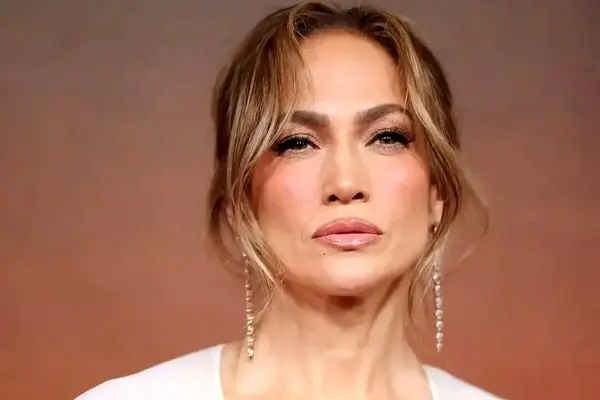 تفاوت چهره جنیفر لوپز با جوانی شا تا چه حد است (حتما ببینید)