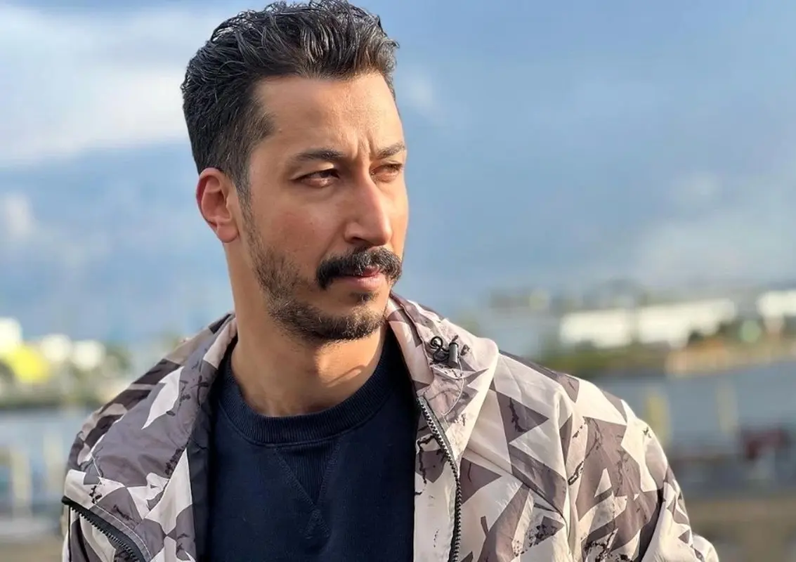 استایل های جدید بهرام افشاری و تلاش او برای هیپ هاپ شدن! (تصاویر)