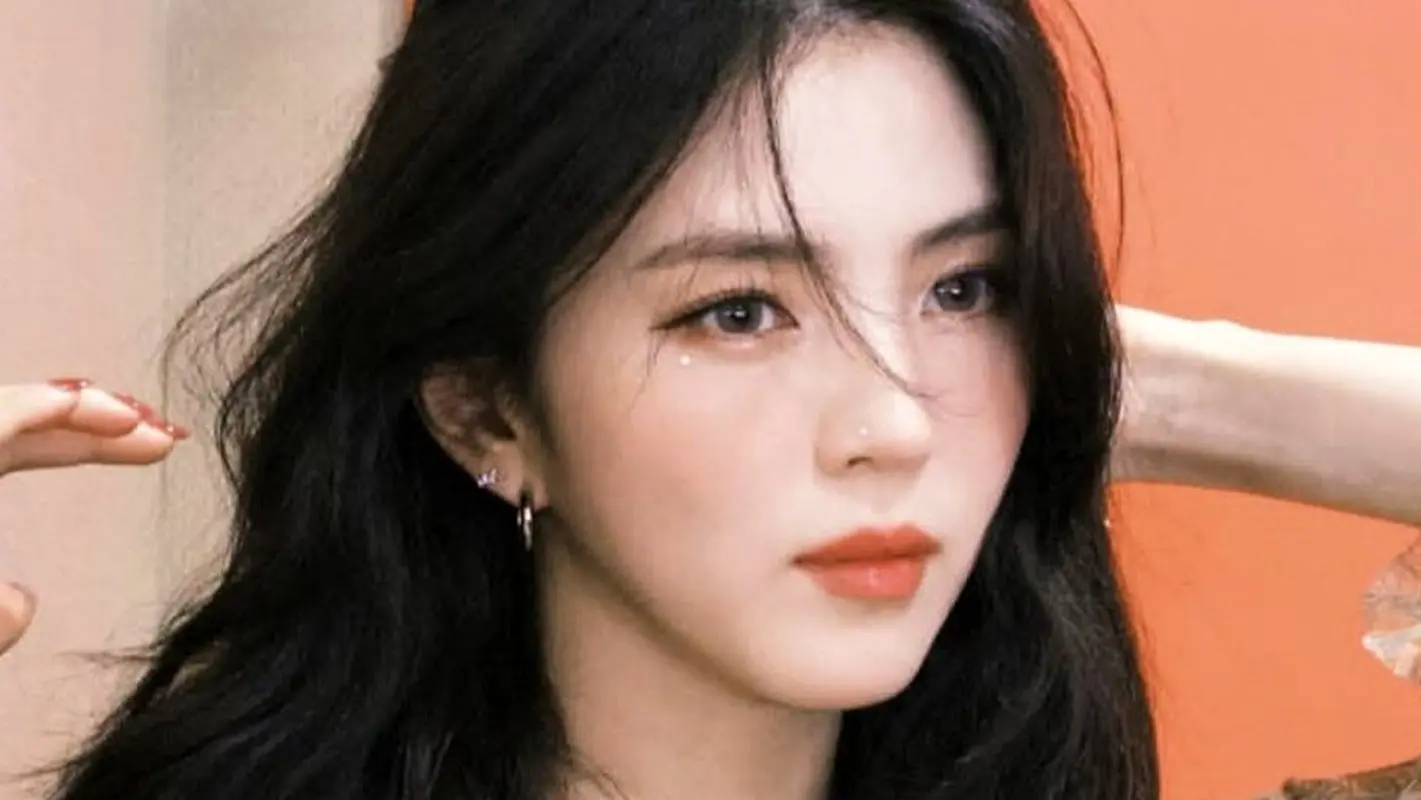 عکس های ستاره کره ای روی مجله ووگ غوغا کرد (تصاویر)