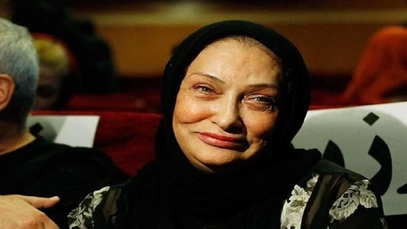 تصویری کمتر دیده شده از فریماه فرجامی در 22 سالگی در ورزشگاه آزادی / سفر به سال 56 