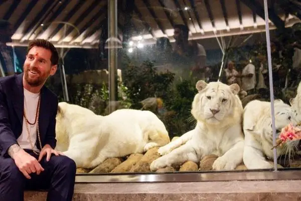 مسی فقط همینش مانده بود ؛ خال هندی زد و به خدای هندی ها ادای احترام کرد (عکس)