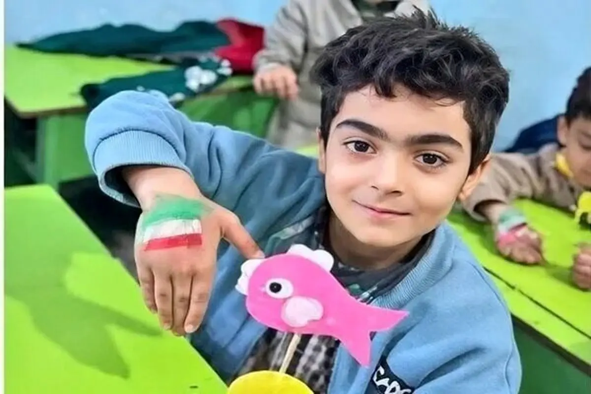 تصویری از ماکان نصیری، از شهدای مدرسه میناب در مشهد