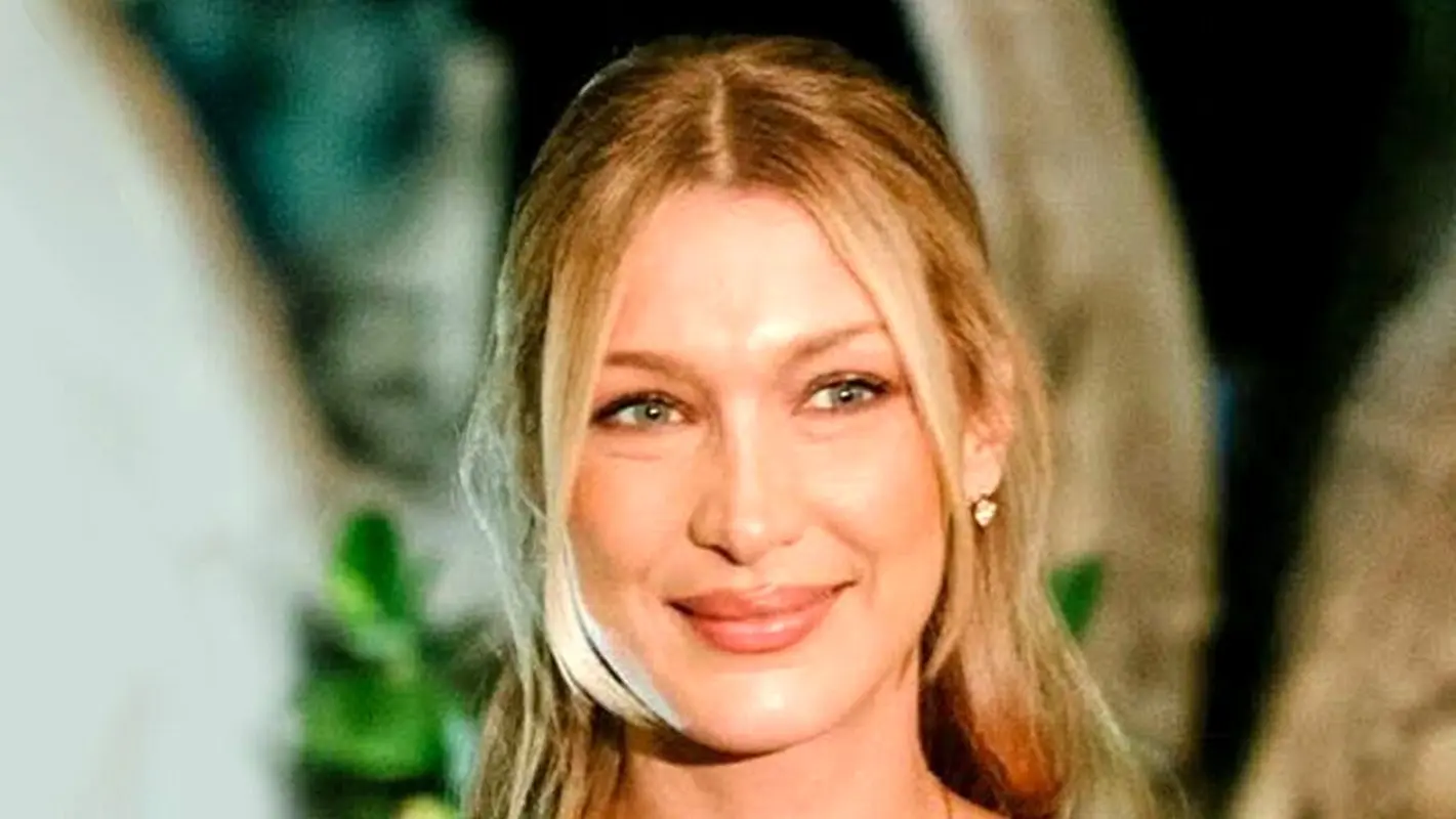 بلاتکلیف ترین استایلی که از بلا حدید تا به حال دیده اید! (عکس)