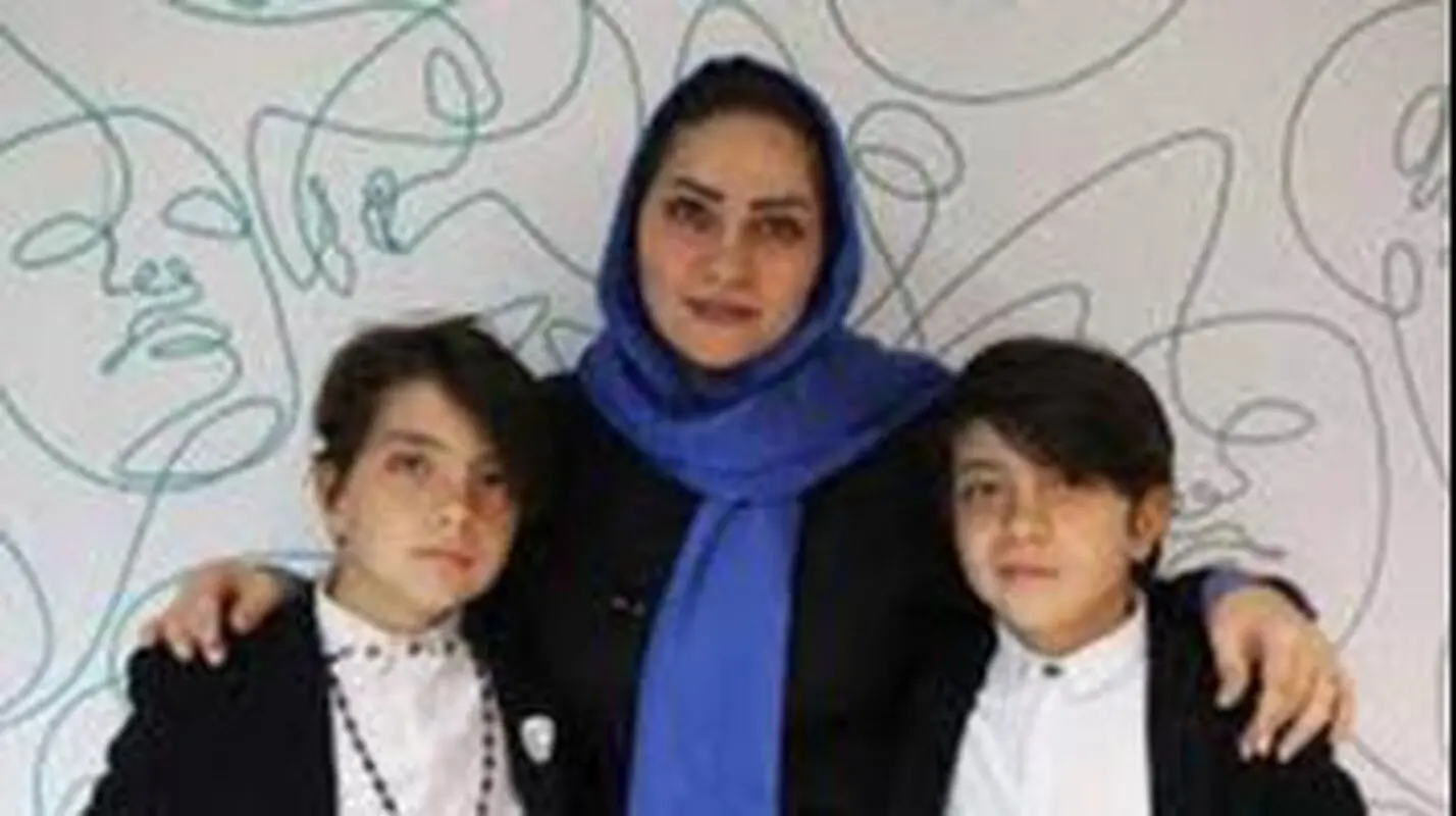 «علی ثروتیان» در سریال آنام و دوران نوجوانی؛ تصویری خاص با حضور برادر دوقلویش