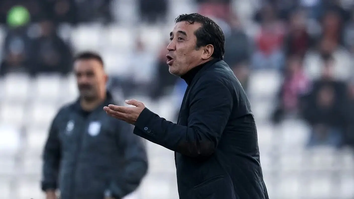 خداداد عزیزی کلمات زشت را با هما کلمات زشت توجیه کرد!