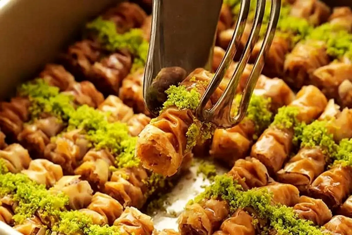 راهکارهای طلایی برای نگهداری طولانیتر شیرینی خشک و باقلوا!