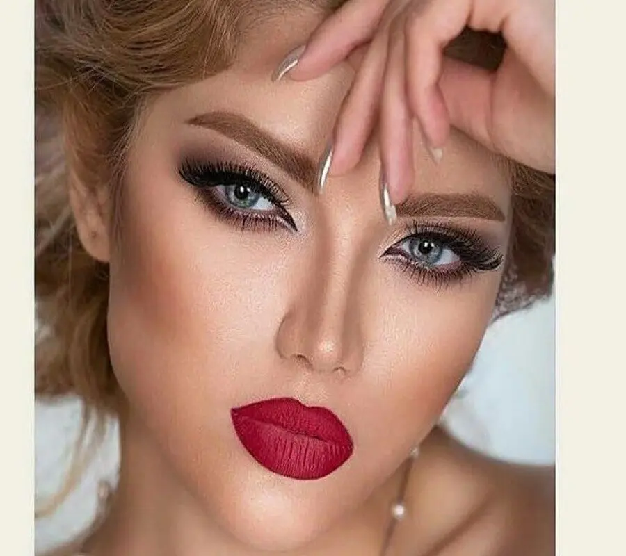 ترفند استفاده از رژگونه به جای سایه چشم/سه سوته آرایش کن