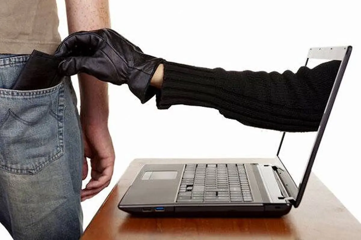 مراقب سودجویان فضای مجازی باشید/ هر کسی صلاحیت کار بهداشتی و درمانی را ندارد