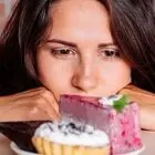به این دلایل عجیب، که بعد از شام هوس شیرینی می‌کنید