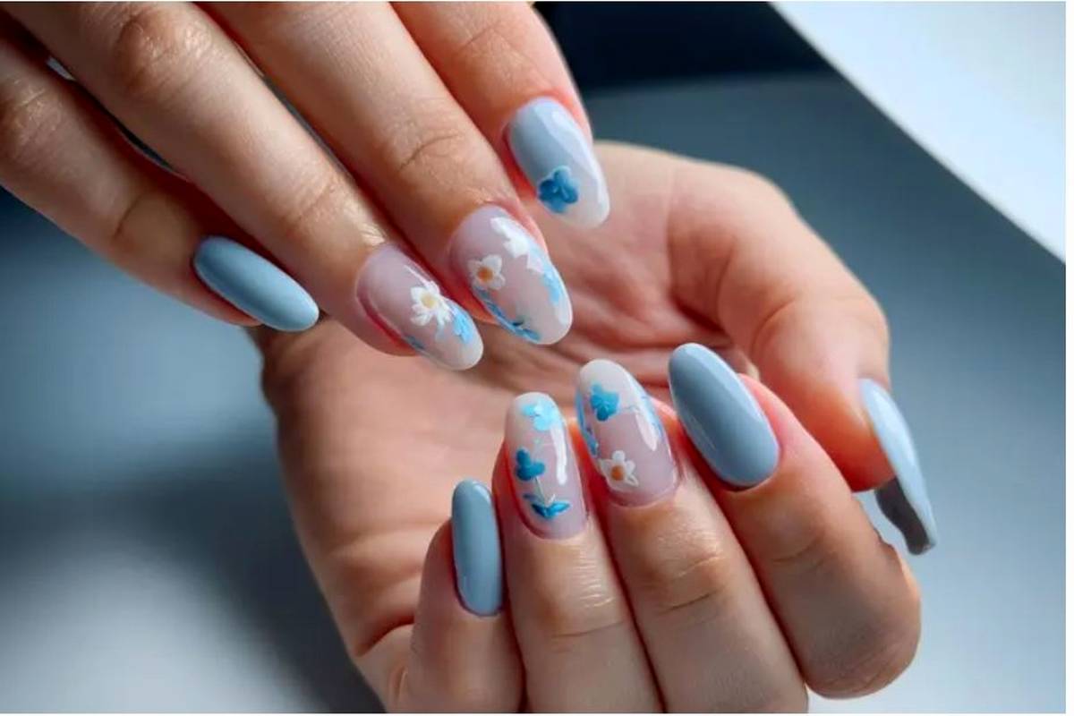 10 مدل دیزاین ناخن با رنگ و تم آبی (تصاویر)