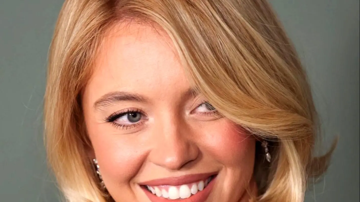 سیدنی سوئینی چگونه کل هالیوود را به هم ریخت؟ / صف دوستان و دشمنان طویل شد!