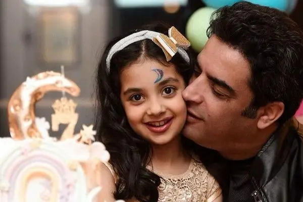 دختر زبل منوچهر هادی و یکتا ناصر با دمبل زدن شبیه مردای قدیم شده!