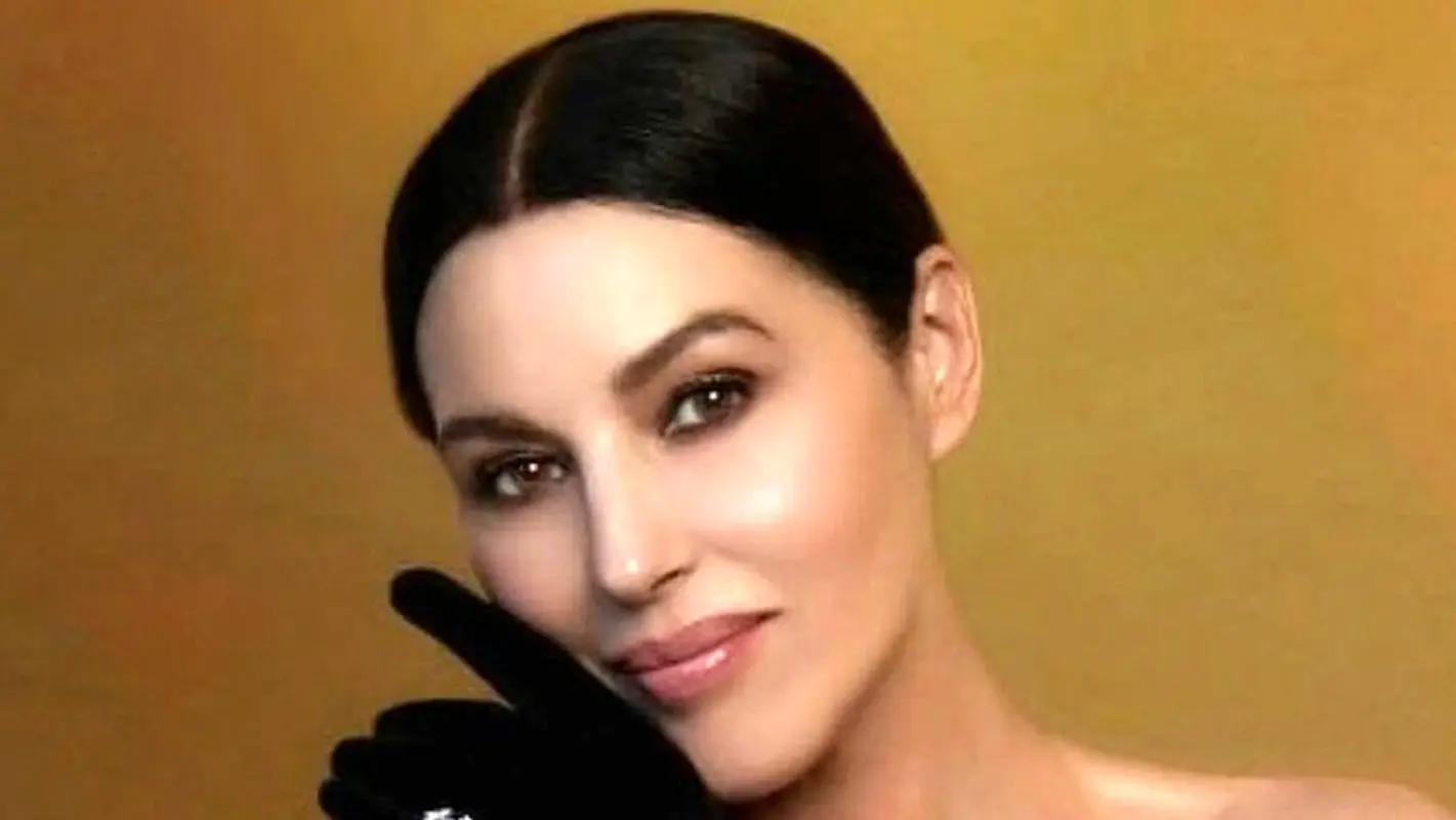 اوج جذابیت و زیبایی مونیکا بلوچی در 61 سالگی (تصاویر)