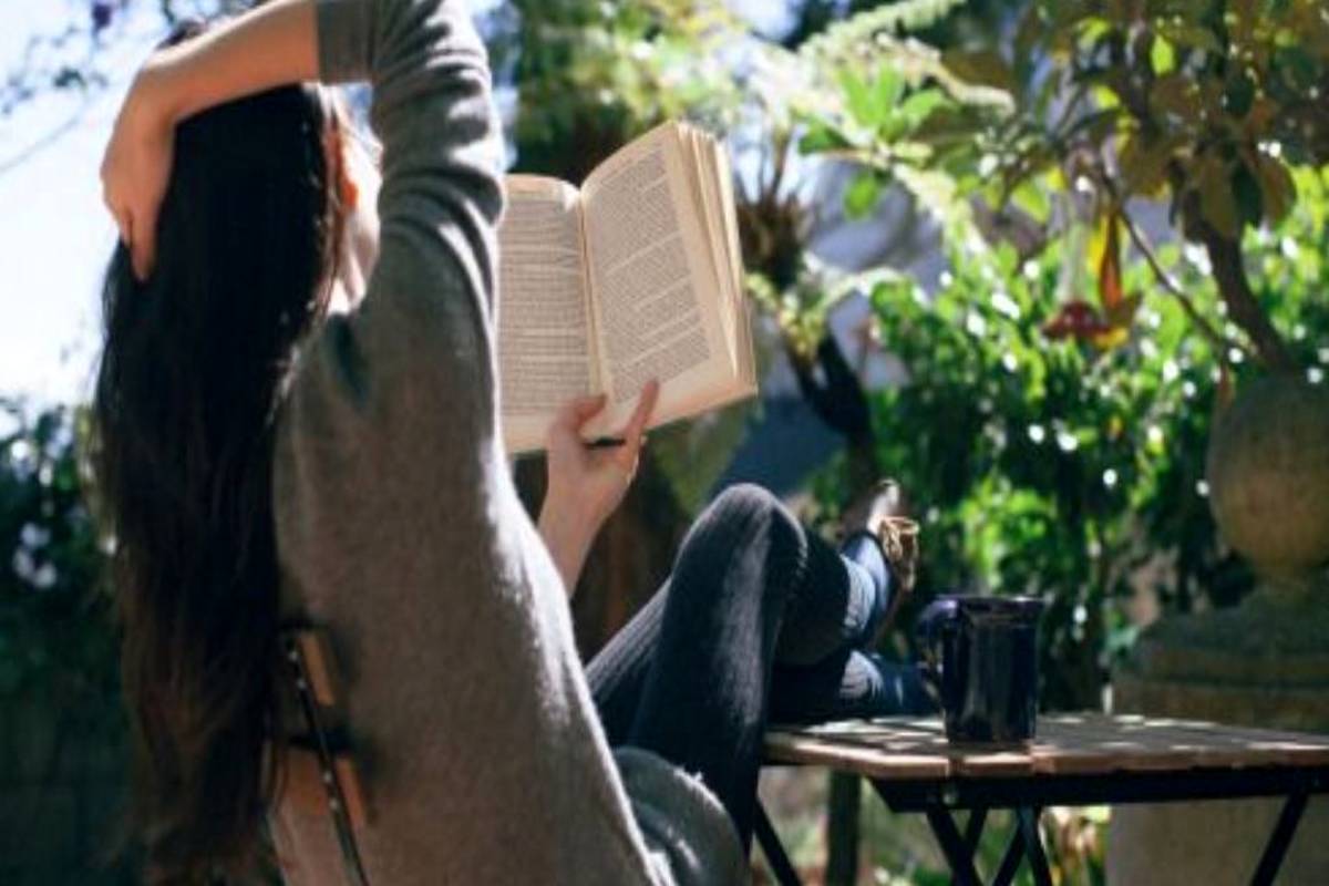 چرا برخی از زنان از داشتن دوست صمیمی بی نیاز هستند؟ 