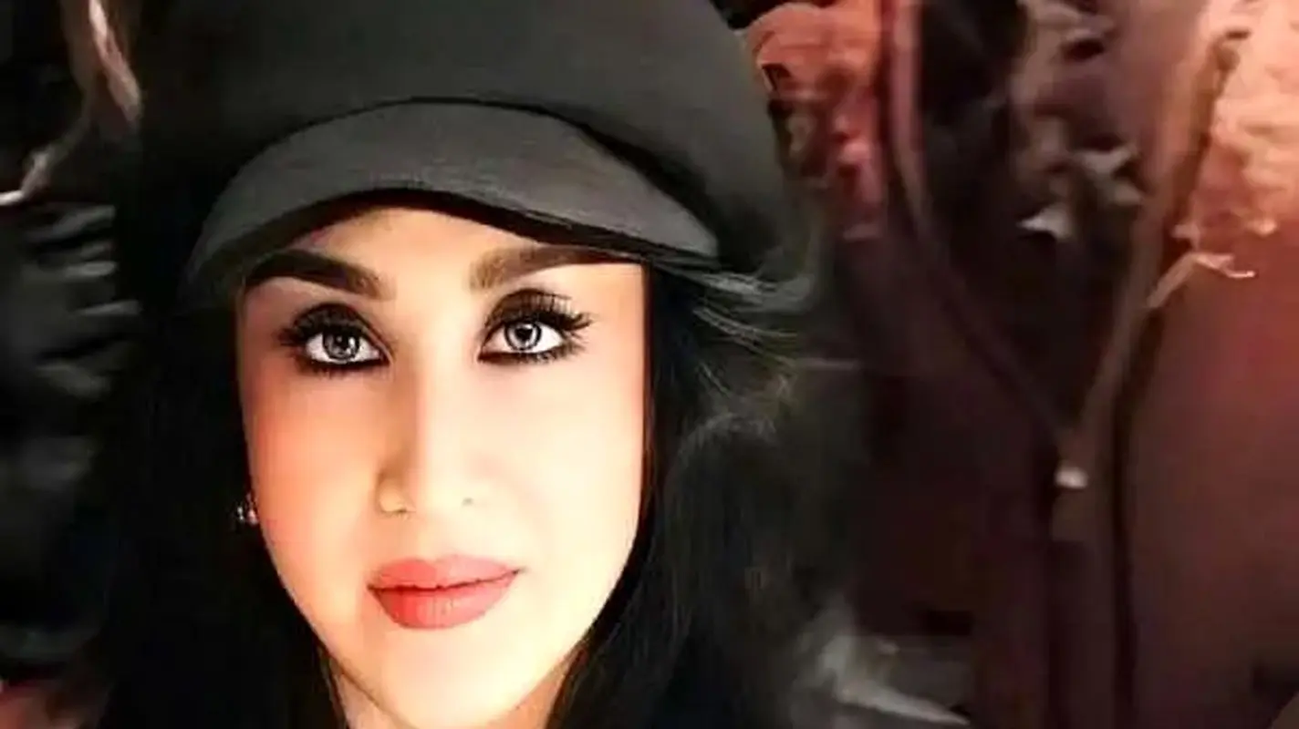 ماجرای 3 بار ازدواج و طلاق خانم سلبریتی سرشناس ایرانی / از ارث پدرش محروم شد !