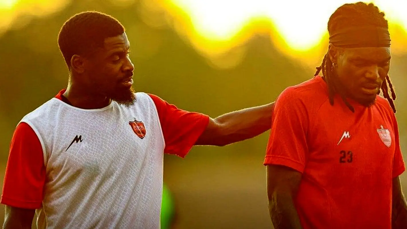 فشن‌شو در پرسپولیس / 2 خارجی با 2 استایل شیک دلبری کردند (عکس)