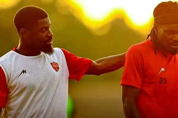 فشن‌شو در پرسپولیس / 2 خارجی با 2 استایل شیک دلبری کردند (عکس)